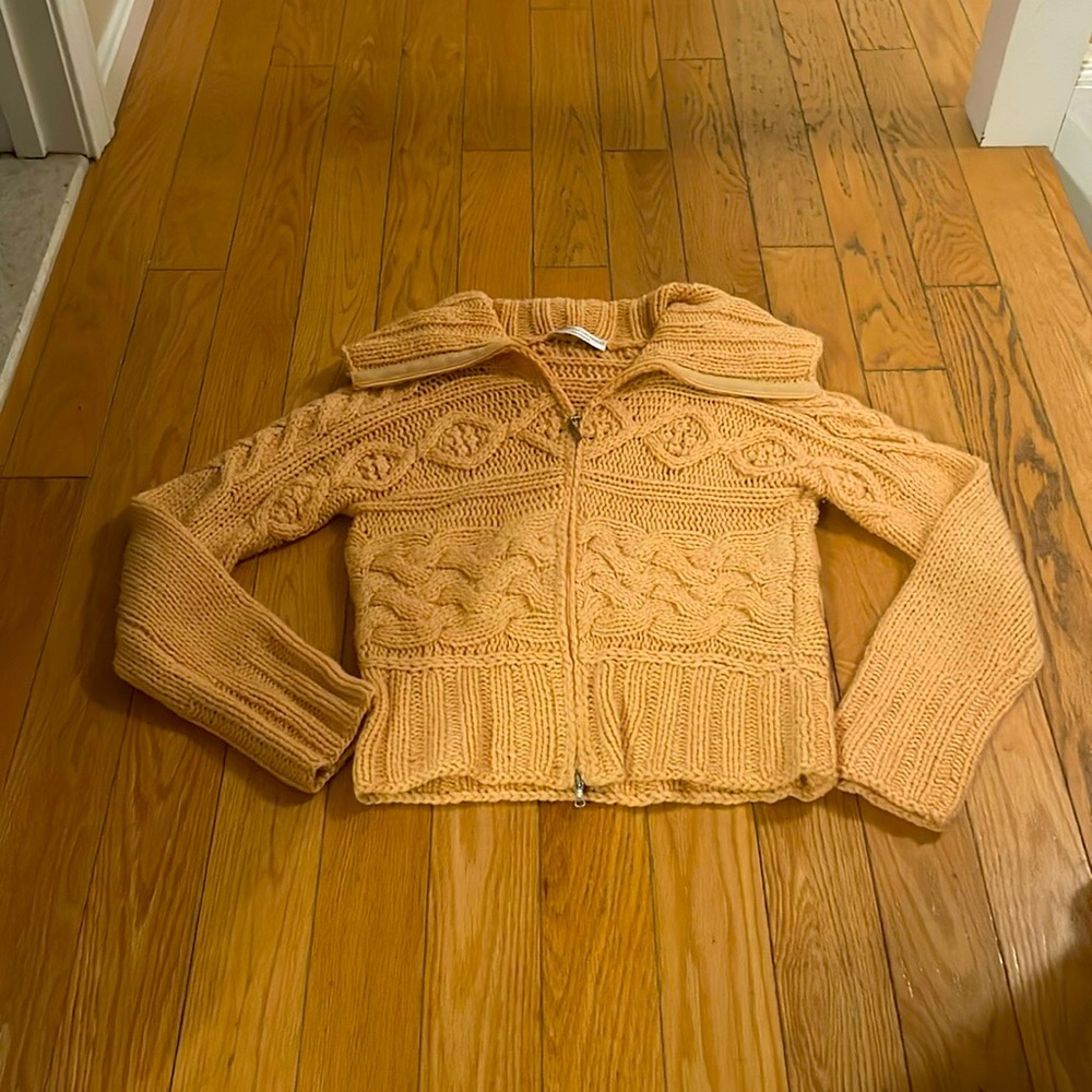 Brunello Cucinelli light peach cashmere sweater